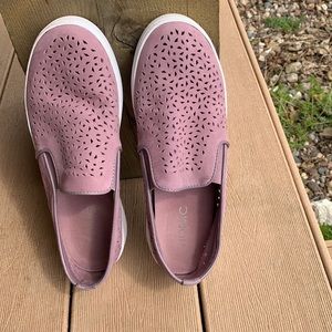 Vionic perforated slip on shoes